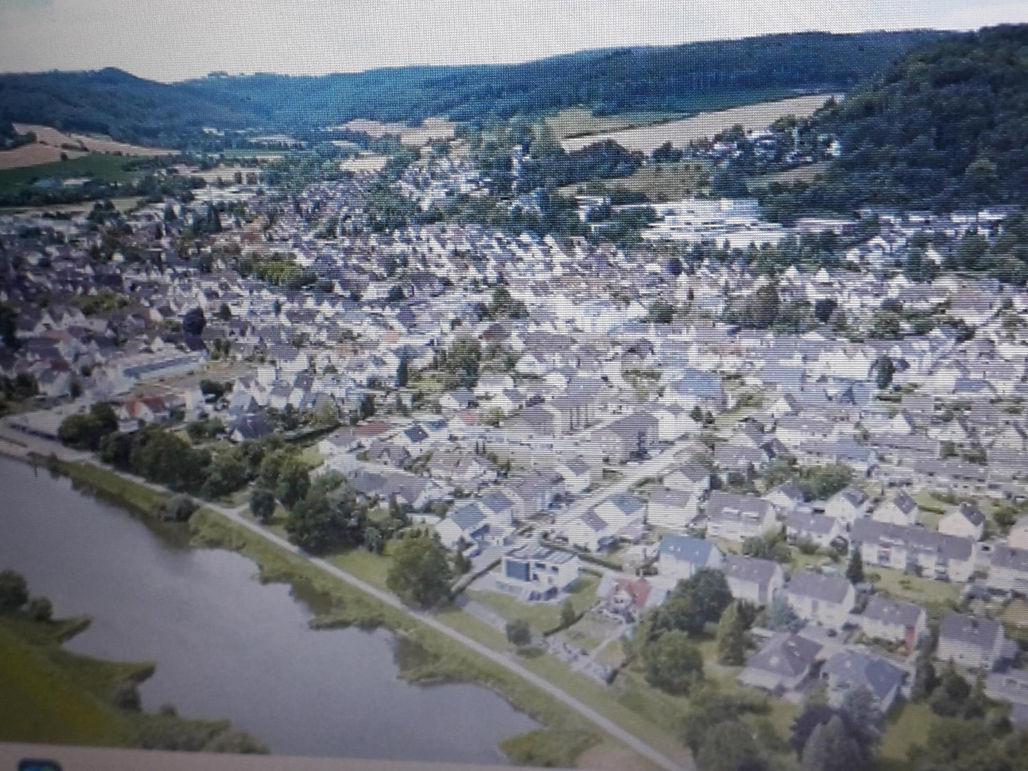 Geraeumiges Ferienhaus Beverungen Bagian luar foto
